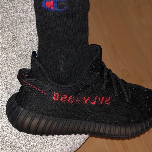 2017 Yeezy 350 Boosts V2, Bred, size US 9.5. - Picture 5 of 8